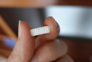 The Dark Side of Xanax Bars: Exploring Common and Severe Side Effects