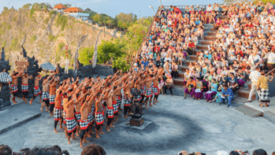 Experiencing the Kecak Dance at Uluwatu Bali - Indonesia Travel