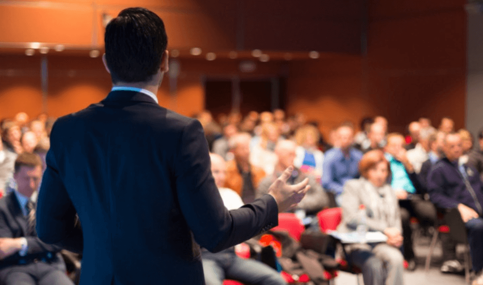 Why Every Business Needs A Motivational Speaker For Employee Engagement?