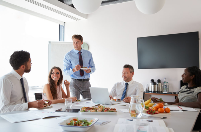 How a Corporate Lunch Makes Your Office Meetings More Engaging