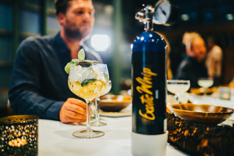 Protossido di azoto alimentare: come usarlo in sicurezza con i charger