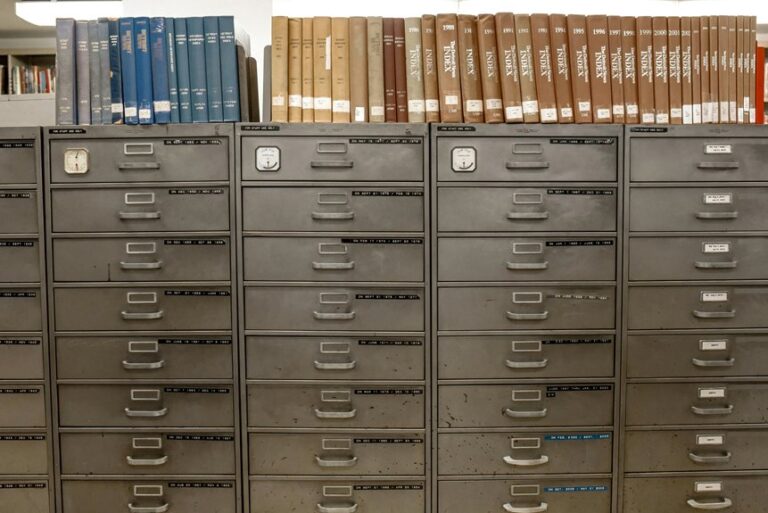 operational data tracking archive identifiers