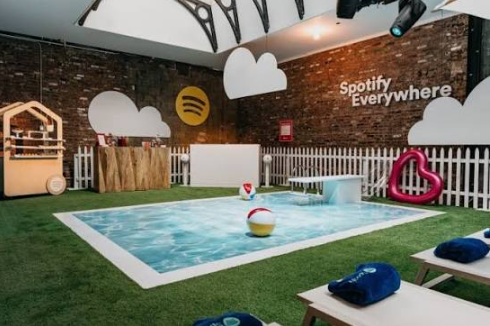 How Experiential Marketing Helps Brands Build Stronger Customer Relationships